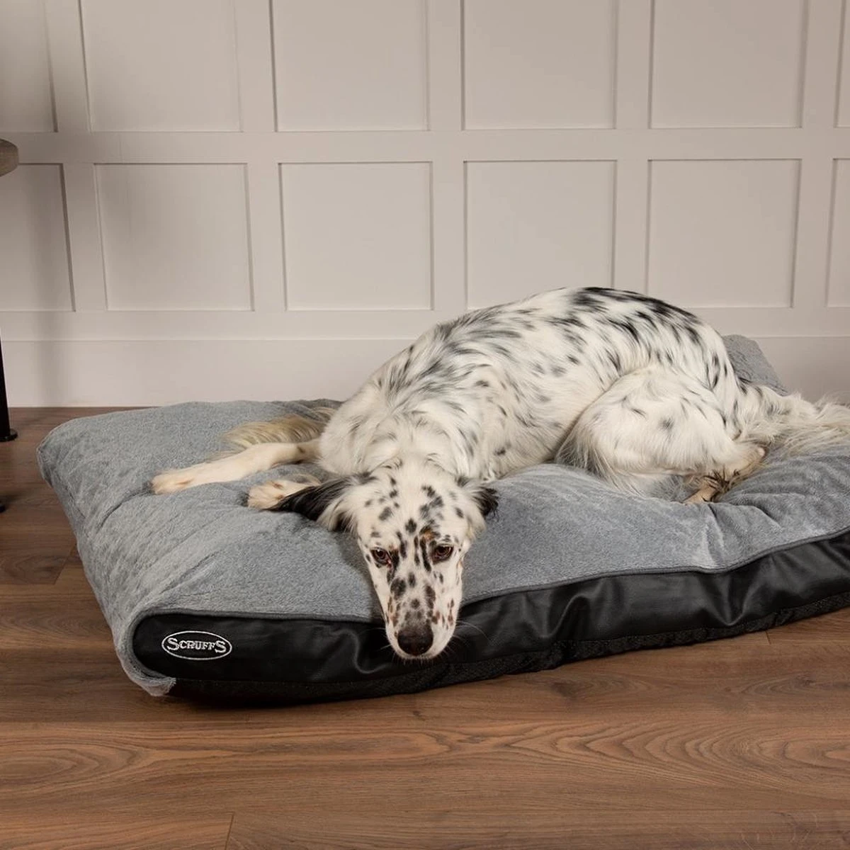 Scruffs Chateau - Hondenbed Orthopedisch Met Memory Foam Voor Extra Steun Voor Rug En Gewrichten - Grijs & Bruin Maat M/L - Kleur: Grijs, Maat: Medium 12 Scruffs Chateau - Hondenbed Orthopedisch Met Memory Foam Voor Extra Steun Voor Rug En Gewrichten - Grijs & Bruin Maat M/L - Kleur: Grijs, Maat: Medium - Afbeelding 12