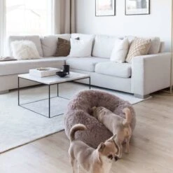 District 70 FUZZ - Hondenmand Comfortabel En Zacht Pluche - Zand, Oudroze, Donkergrijs En Lichtgrijs In S/M/L/XL - Maat: Medium, Kleur: Zand -Hondenbenodigdheden Korting 1200x1200 1397