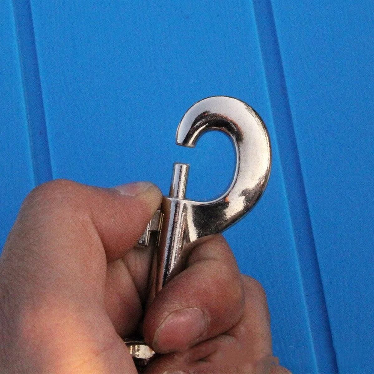 URBANKR8 - Koppelstel Nylon Zwart 35 Cm 2.5 Cm Breed 7 Cm Musketonhaak 2 URBANKR8 - Koppelstel Nylon Zwart 35 Cm 2.5 Cm Breed 7 Cm Musketonhaak - Afbeelding 2