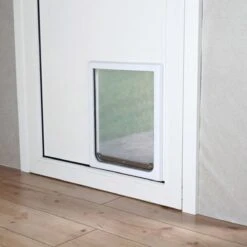 Trixie 2-Weg Hondenluik Wit - M-XL 39 X 45 CM -Hondenbenodigdheden Korting 1200x1200 1897