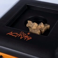 Trixie Dogtoy Dog Activity Strategy Game Gamble Box - Piepend Speelgoed - 15cm X 15cm X 9cm - Zwart/rood/oranje -Hondenbenodigdheden Korting 1200x1200 1931