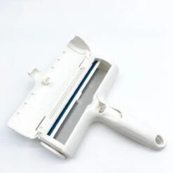 Merkloos Hoogwaardige Huisdierhaar Verwijderaar - Beste Oplossing Tegen Huisdierharen - Hondenhaar Verwijderaar - Kattenhaar Verwijderaar - Pluizenborstel - Haren Verwijderen - Ontharingsborstel - Haarvanger - Wit -Hondenbenodigdheden Korting 1200x1200 229