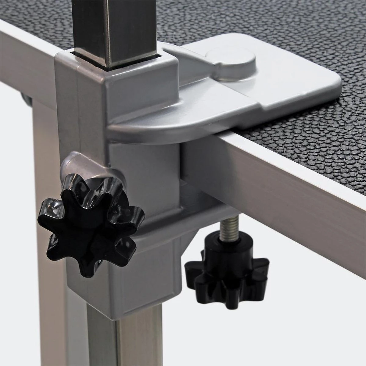 Honden Trimtafel Met Enkele Aanlijnoptie, 760 Mm Hoog, Inklapbaar; Kniptafel - Wastafel Met Lus Zwart / Grijs - Verzorgingstafel Voor Huisdieren - Multistrobe 3 Honden Trimtafel Met Enkele Aanlijnoptie, 760 Mm Hoog, Inklapbaar; Kniptafel - Wastafel Met Lus Zwart / Grijs - Verzorgingstafel Voor Huisdieren - Multistrobe - Afbeelding 3
