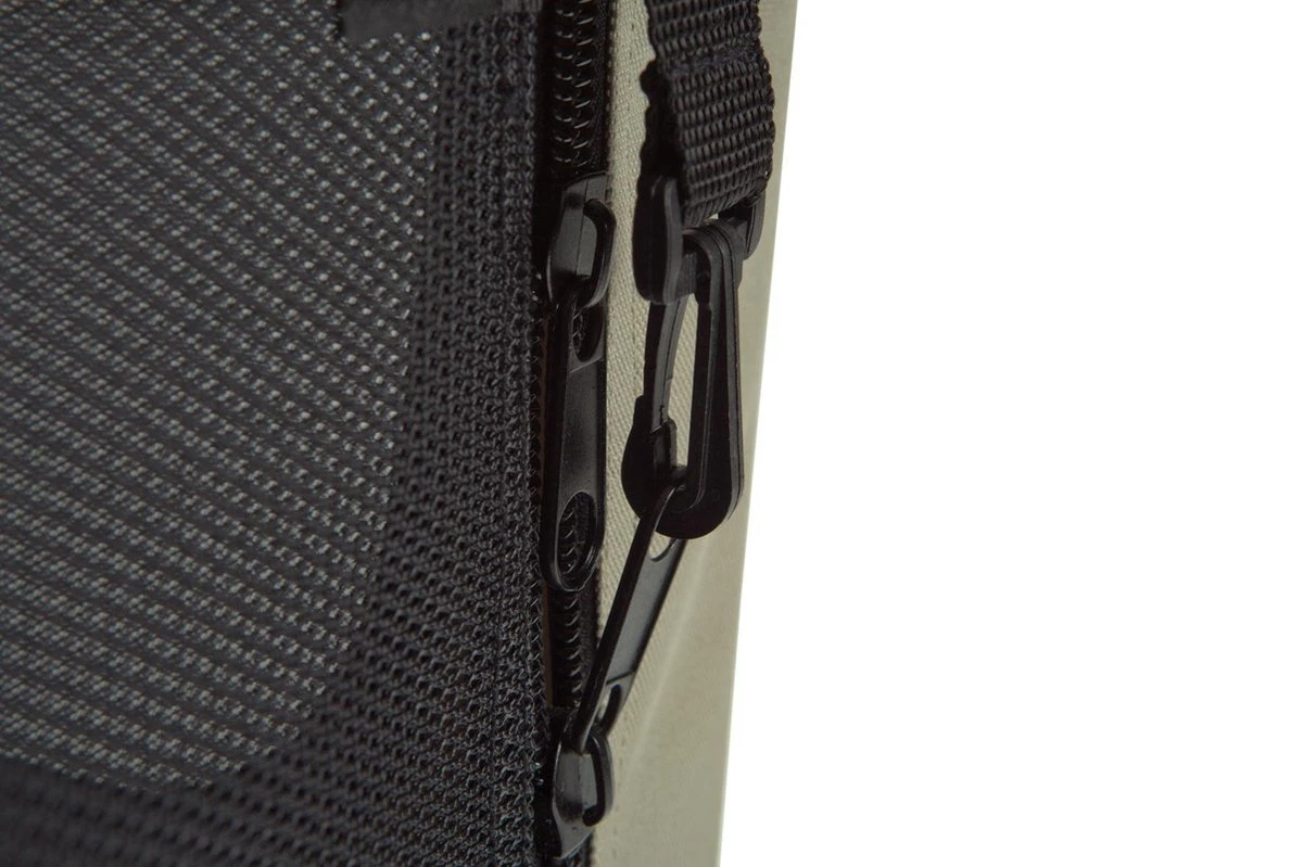 Maelson Soft Kennel - Robuuste Hondenbench Van Zacht Materiaal - Opvouwbare Kennel Met Stevig Stalen Binnenframe - Zwart/antraciet - XXS / XS / S / M / L / XL / XXL - 92 L 20 Maelson Soft Kennel - Robuuste Hondenbench Van Zacht Materiaal - Opvouwbare Kennel Met Stevig Stalen Binnenframe - Zwart/antraciet - XXS / XS / S / M / L / XL / XXL - 92 L - Afbeelding 20