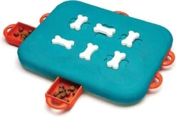 Nina Ottosson Dog Casino - Turquoise/Oranje - 31,5 X 26 X 4,5 Cm -Hondenbenodigdheden Korting 1200x800 140