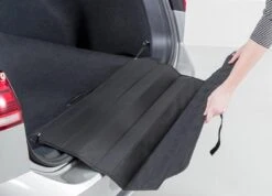 Trixie Bumperbescherming Opvouwbaar Zwart - 80X63 CM 21 Trixie Bumperbescherming Opvouwbaar Zwart - 80X63 CM -Hondenbenodigdheden Korting 1200x865 4