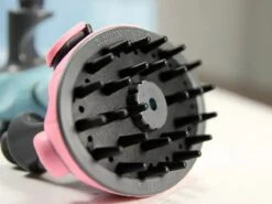 WVspecials Huisdieren Douche - Douche Voor Honden - Honden Douche - Inclusief Slang - Inclusief Drie Kraanadapters - Geschikt Voor Binnen En Buiten - Hondendouche - Hondenbad - Hondenborstel - Hondenkam - Hondenwassen - Hondenzwembad - Tuinslang -Hondenbenodigdheden Korting 1200x900 4