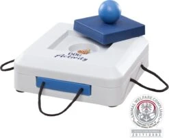 Trixie Dogtoy Dog Activity Strategy Game Gamble Box - Piepend Speelgoed - 15cm X 15cm X 9cm - Zwart/rood/oranje -Hondenbenodigdheden Korting 1200x978 2