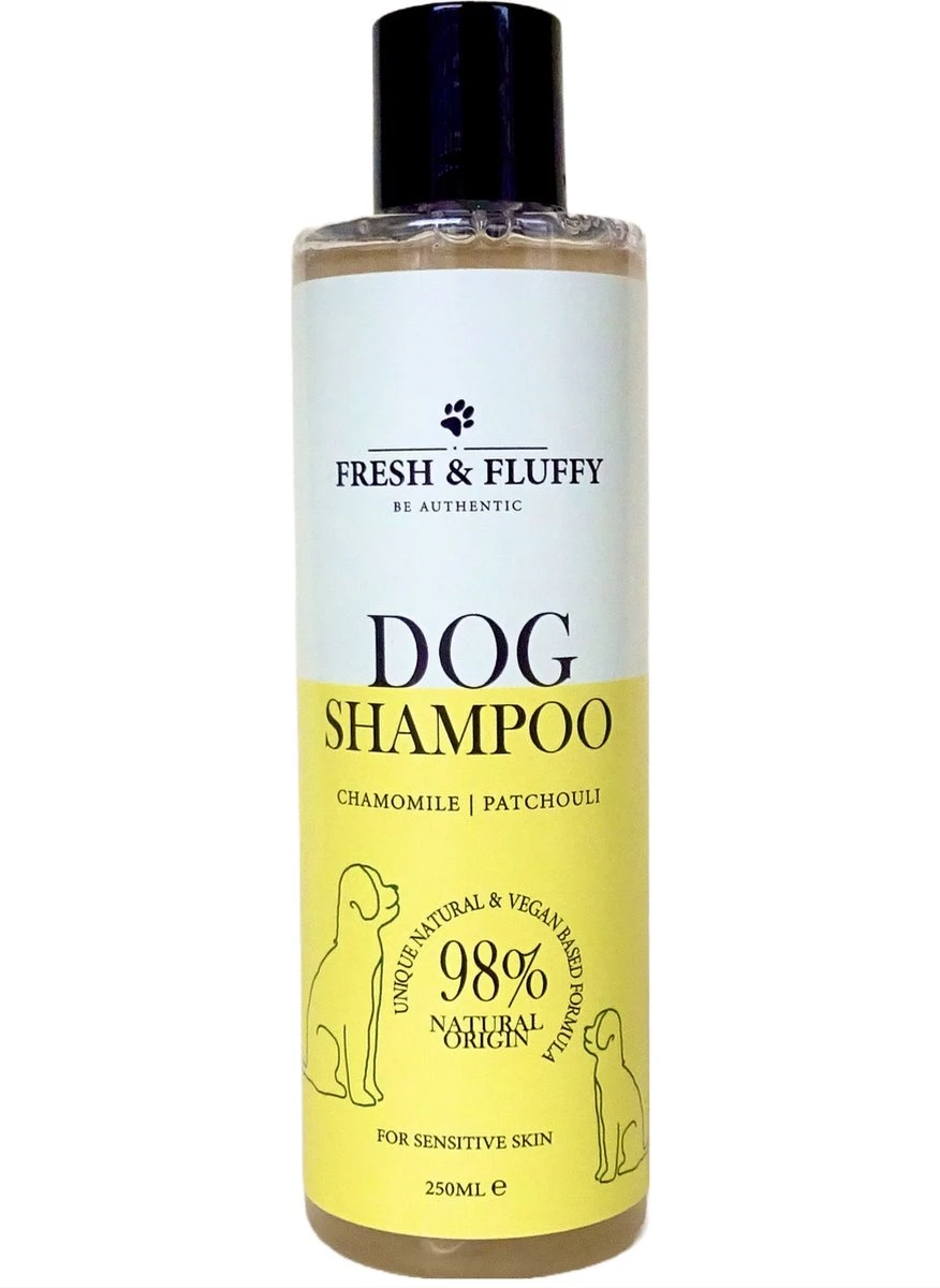 Fresh & Fluffy - Hondenshampoo Kamille / Patchouli - Geschikt Voor Alle Hondenrassen - Natuurlijk & Vegan Voor De Gevoelige Huid - 250ml 1 Fresh & Fluffy - Hondenshampoo Kamille / Patchouli - Geschikt Voor Alle Hondenrassen - Natuurlijk & Vegan Voor De Gevoelige Huid - 250ml